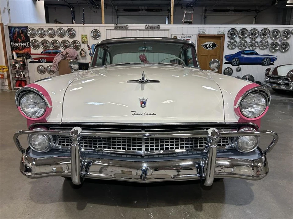 1955 Ford Crown Victoria - Image 2 of 31