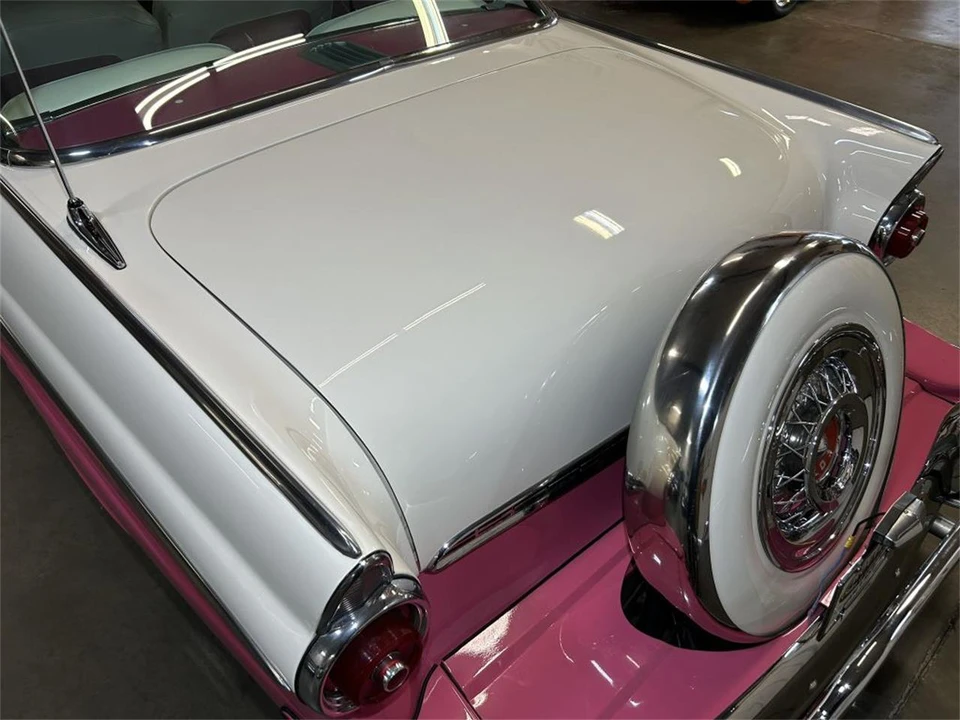 1955 Ford Crown Victoria - Image 23 of 31