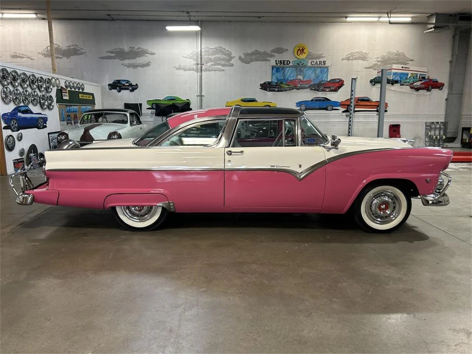 1955 Ford Crown Victoria - Image 4 of 31