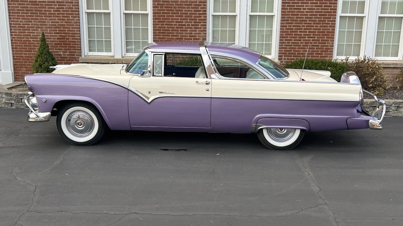 1955 Ford Crown Victoria - Image 2 of 9