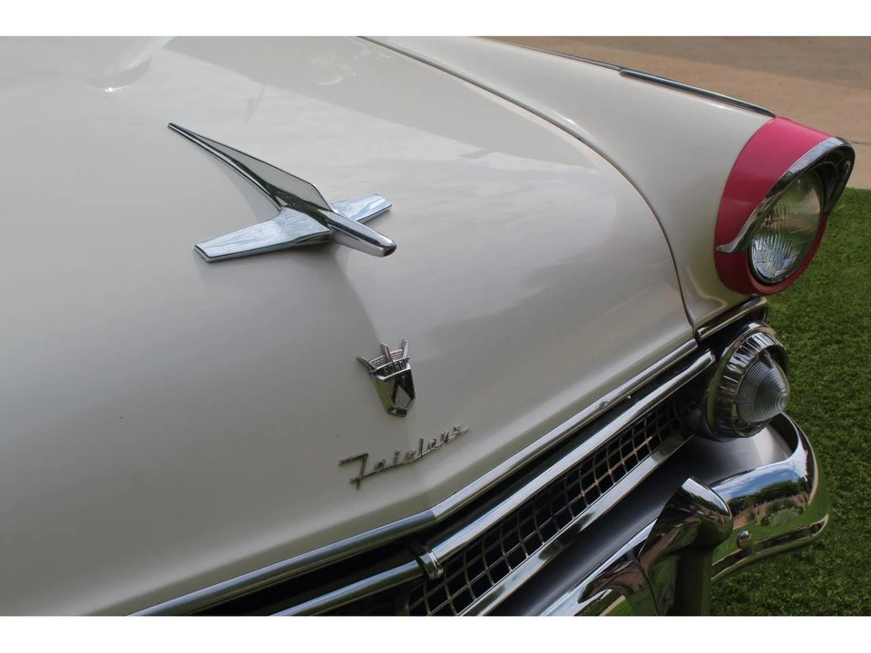 1955 Ford Crown Victoria - Image 14 of 31