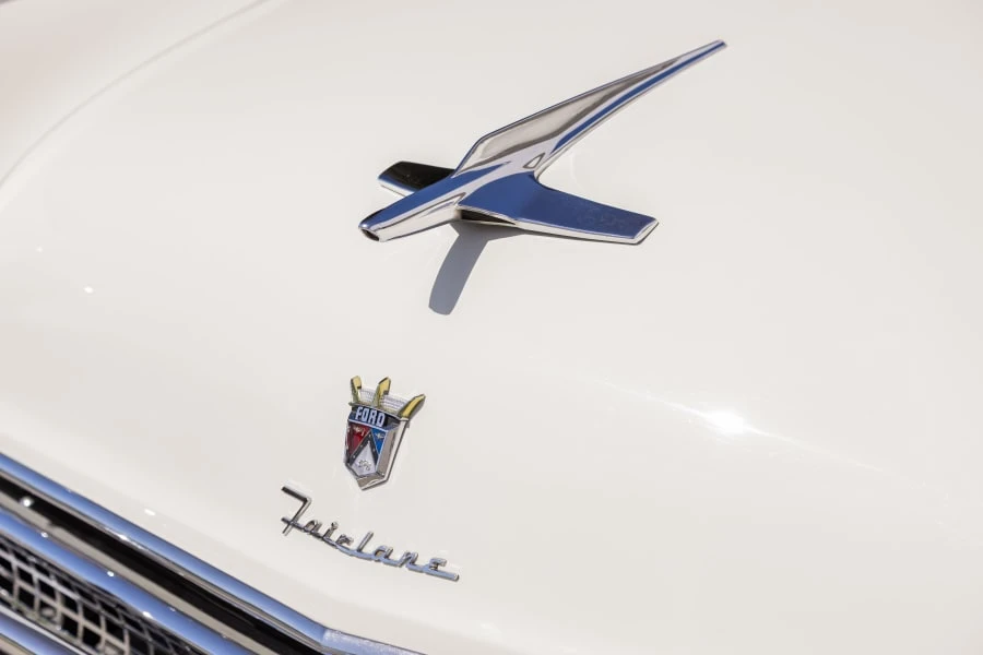 1955 Ford Crown Victoria - Image 15 of 31