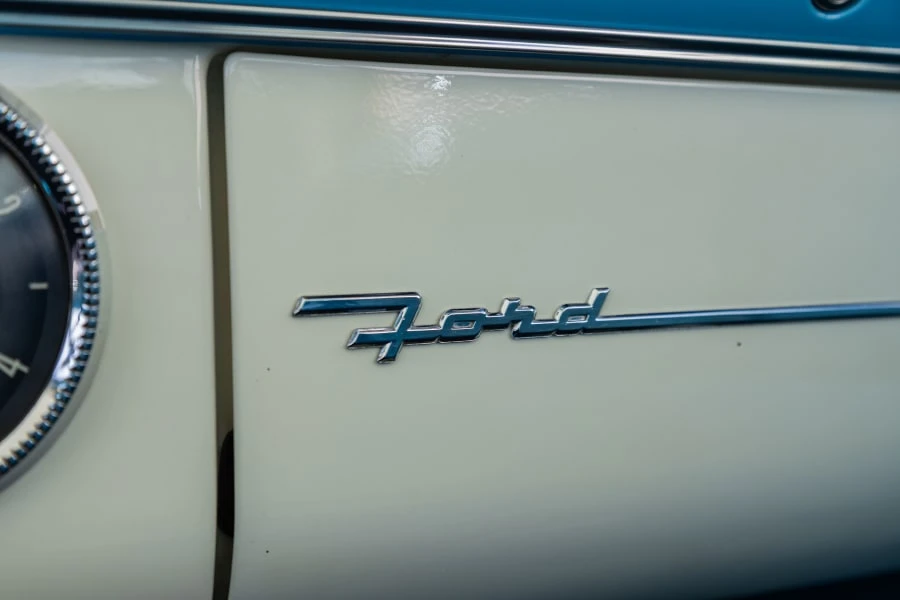 1955 Ford Crown Victoria - Image 27 of 31