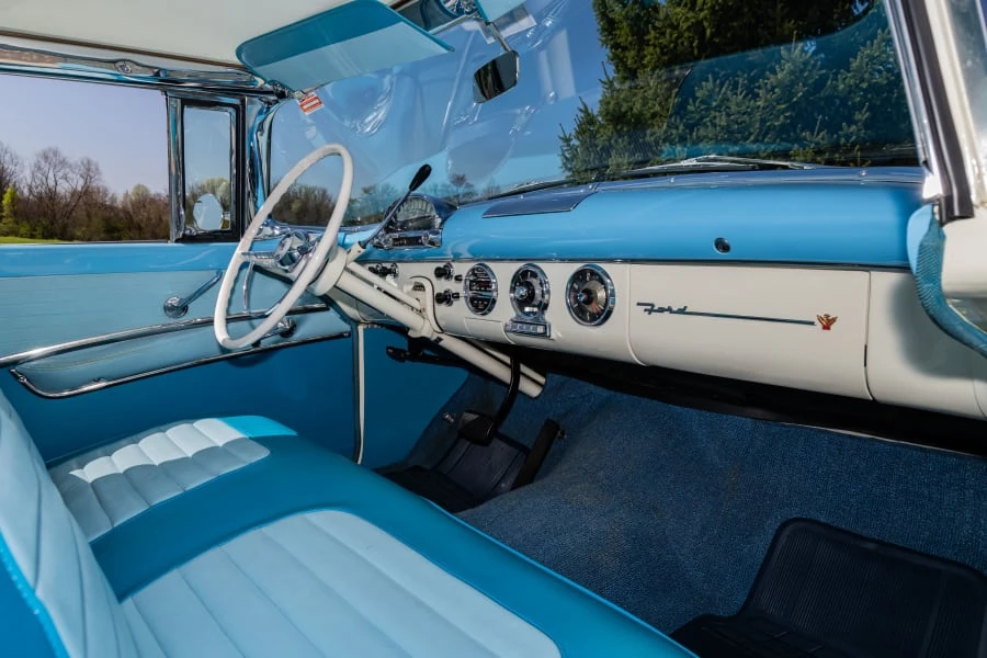 1955 Ford Crown Victoria - Image 26 of 31