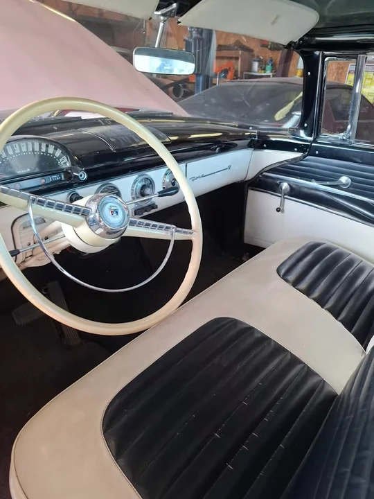 1955 Ford Crown Victoria - Image 7 of 10