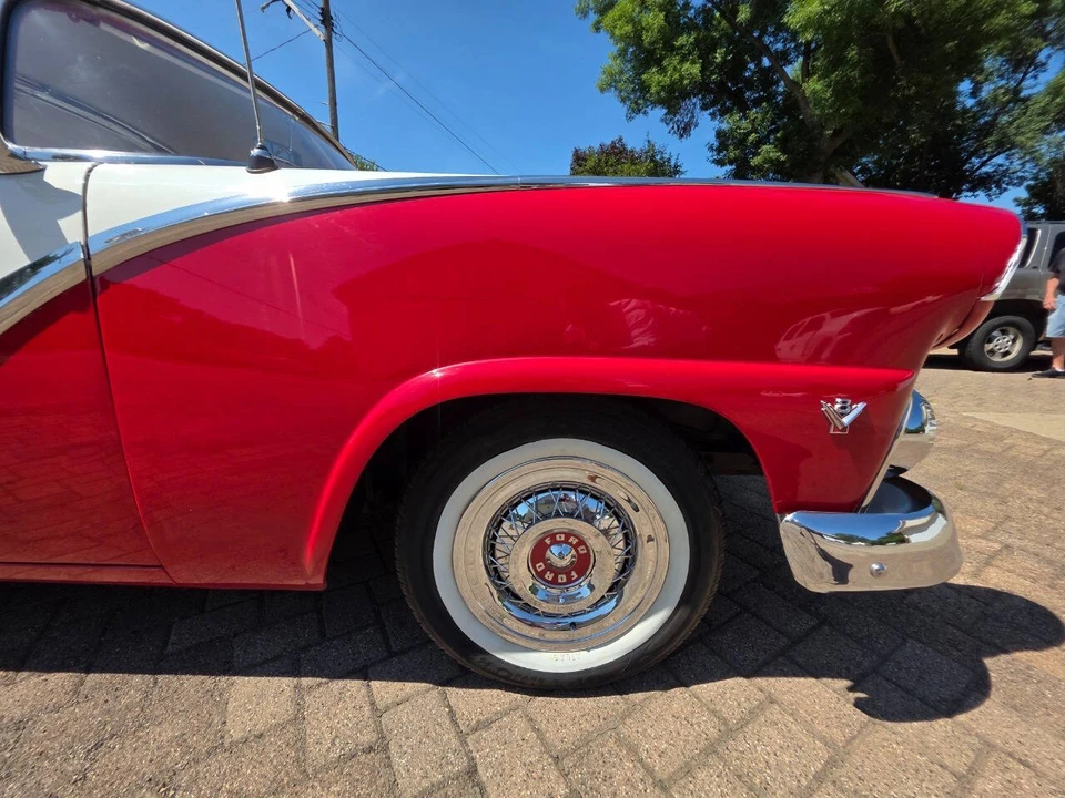 1955 Ford Crown Victoria - Image 22 of 31
