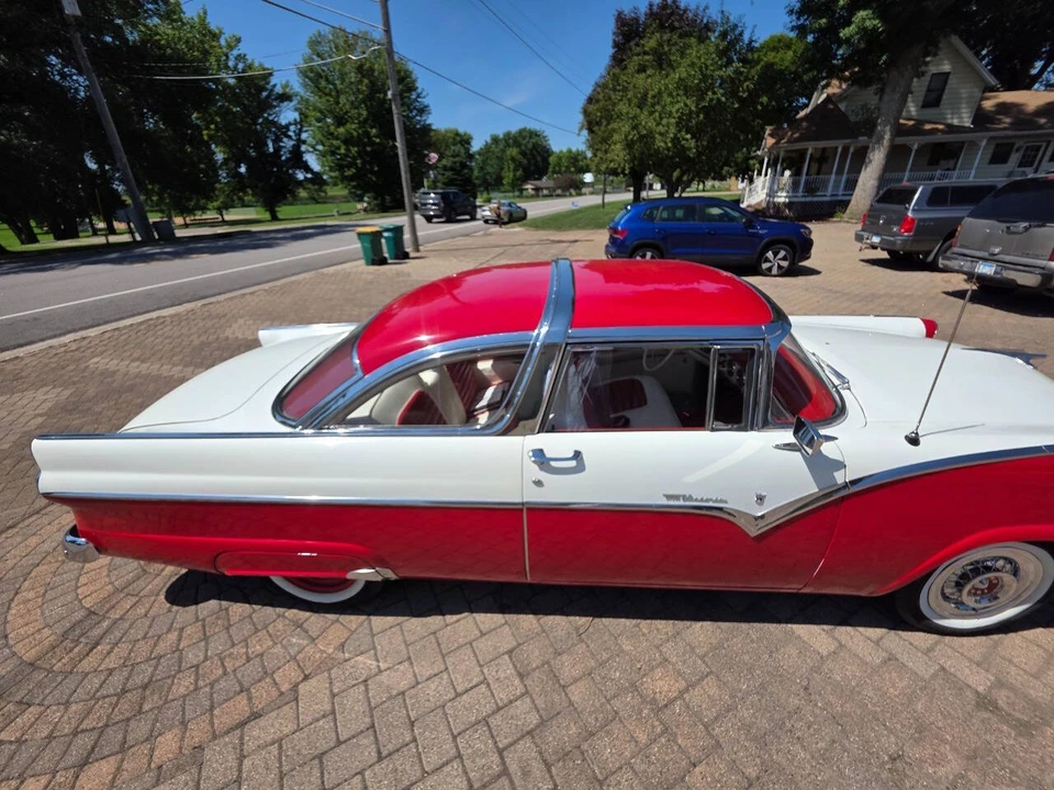 1955 Ford Crown Victoria - Image 11 of 31