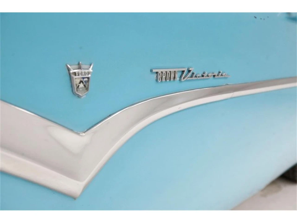 1955 Ford Crown Victoria - Image 21 of 31