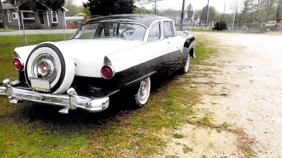 1955 Ford Crown Victoria - Image 8 of 31