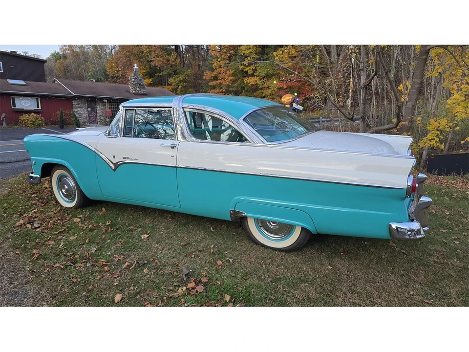 1955 Ford Crown Victoria - Image 4 of 31
