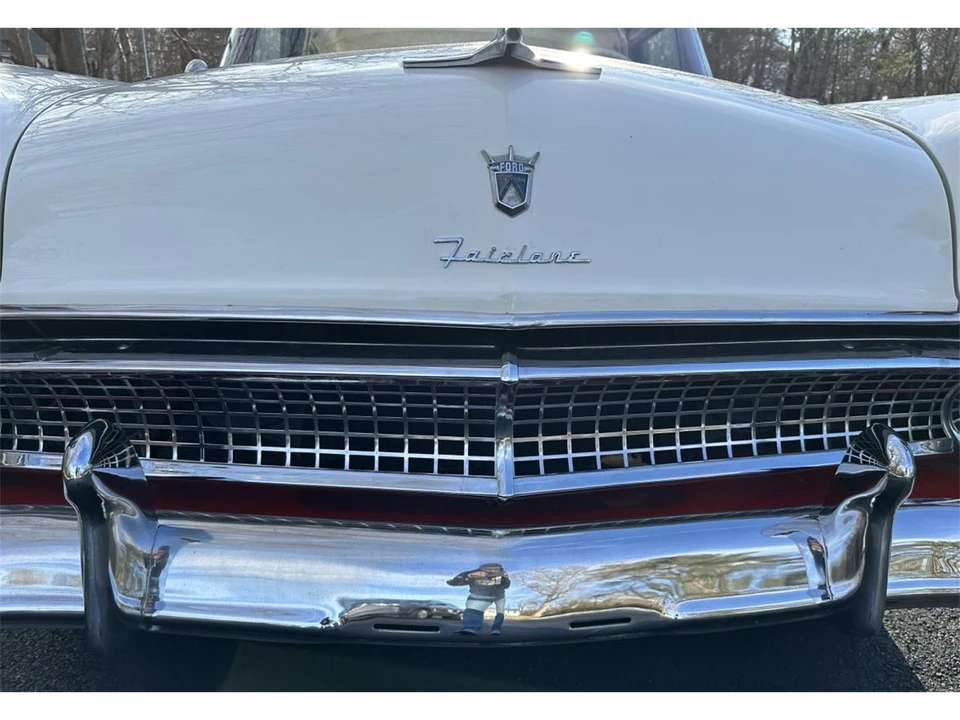 1955 Ford Crown Victoria - Image 10 of 31