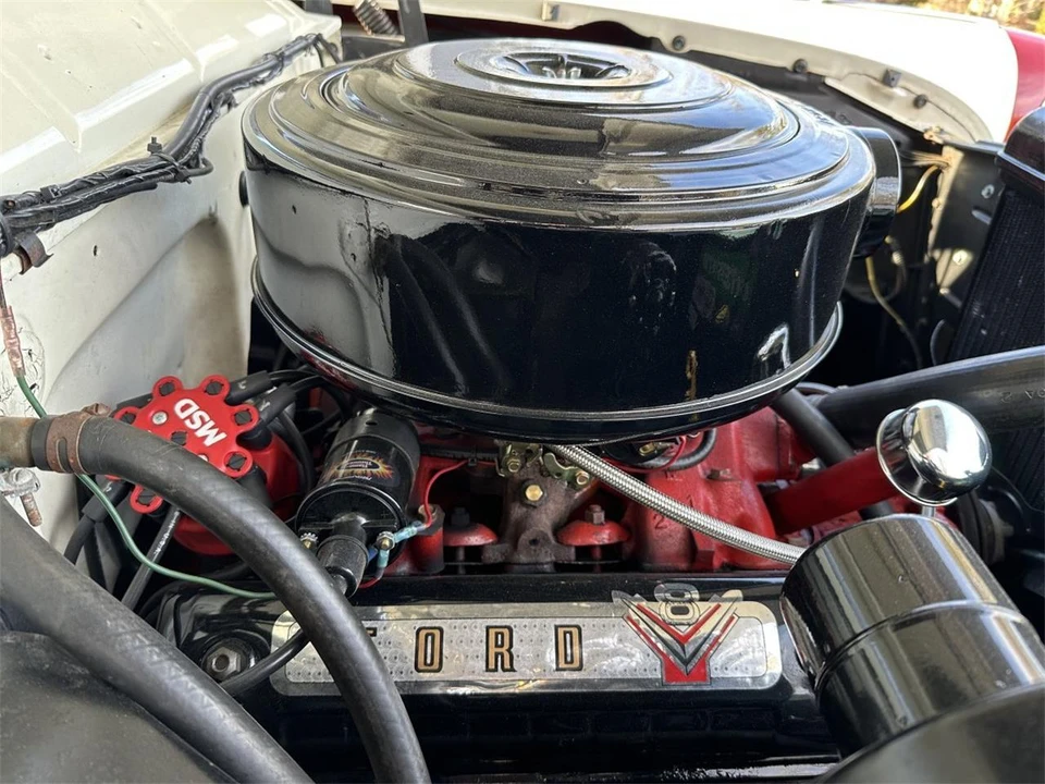 1955 Ford Crown Victoria - Image 24 of 31