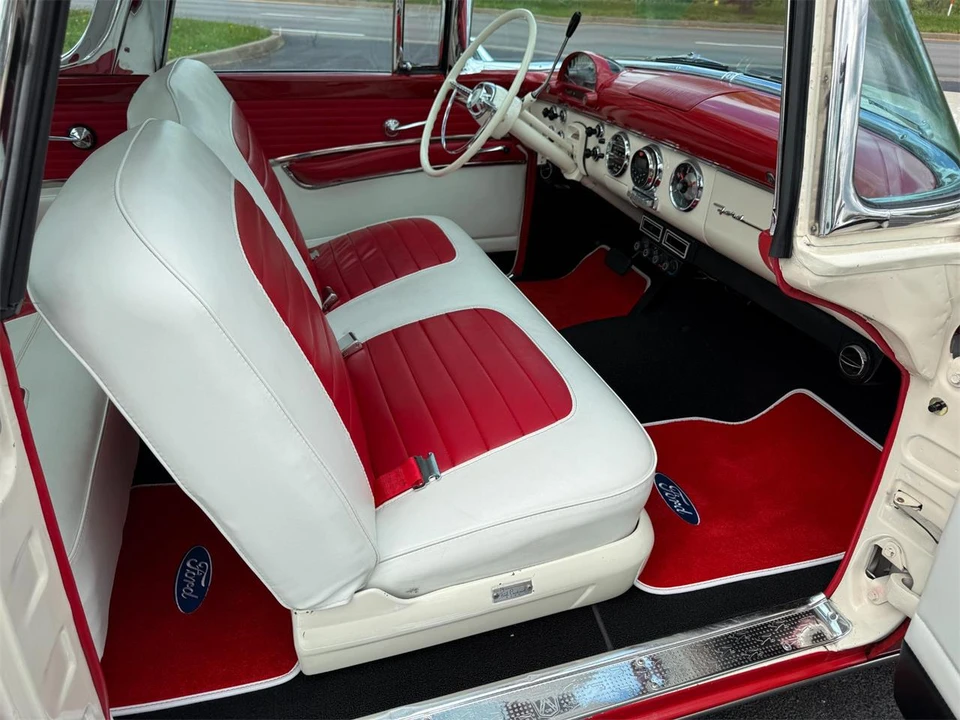 1955 Ford Crown Victoria - Image 15 of 31