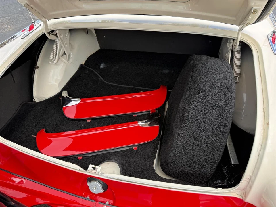 1955 Ford Crown Victoria - Image 19 of 31