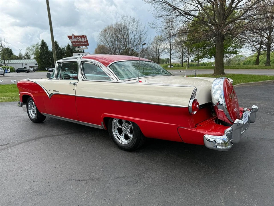 1955 Ford Crown Victoria - Image 6 of 31