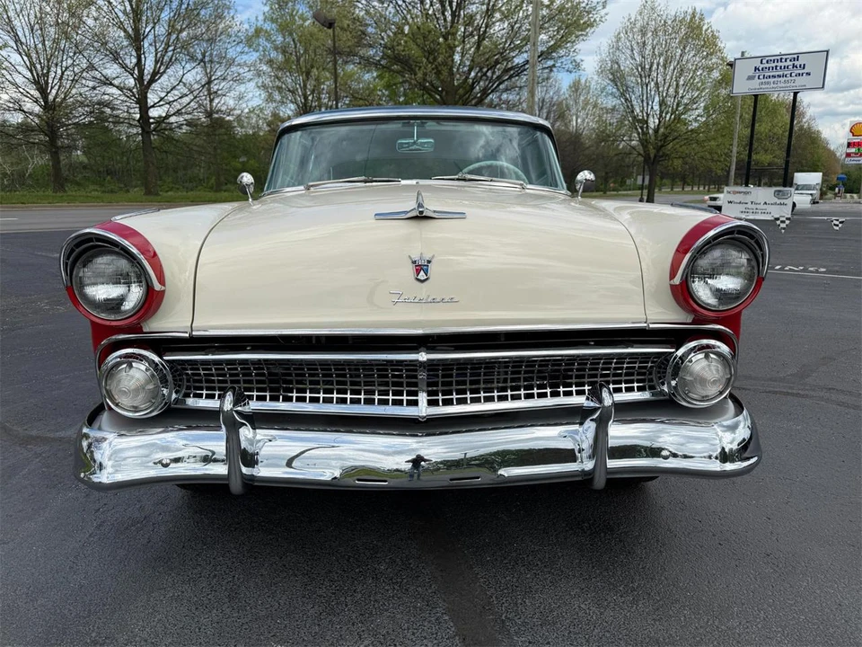 1955 Ford Crown Victoria - Image 4 of 31