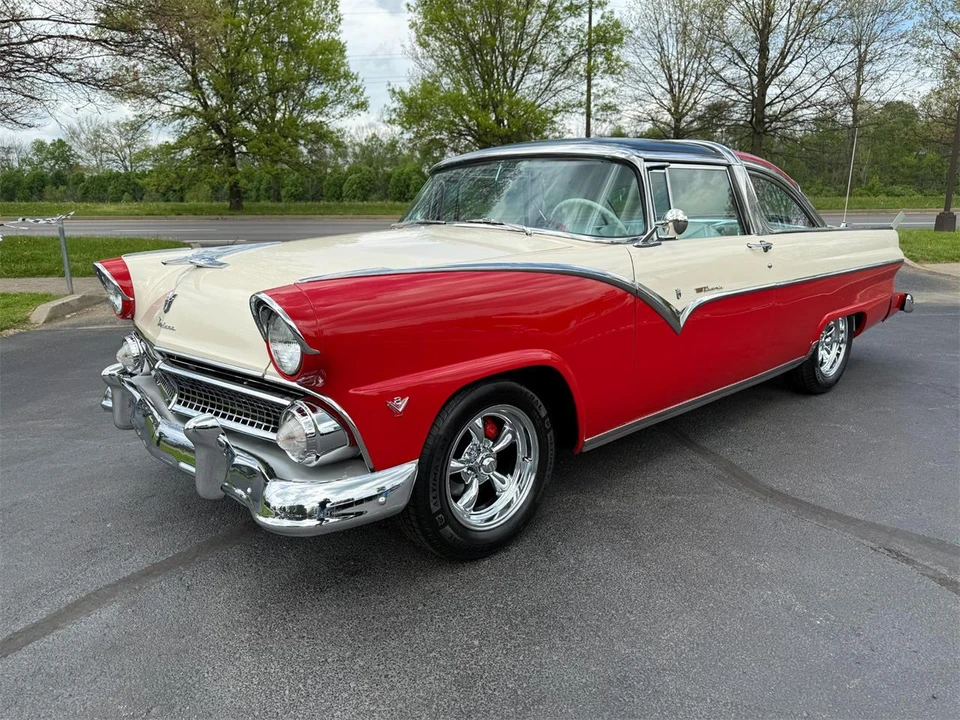 1955 Ford Crown Victoria - Image 2 of 31
