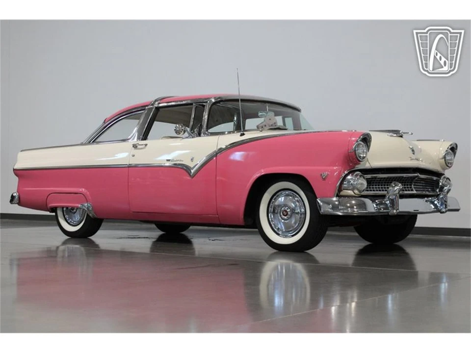 1955 Ford Crown Victoria - Image 22 of 31