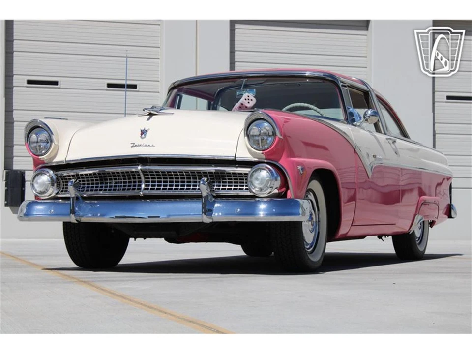 1955 Ford Crown Victoria - Image 2 of 31