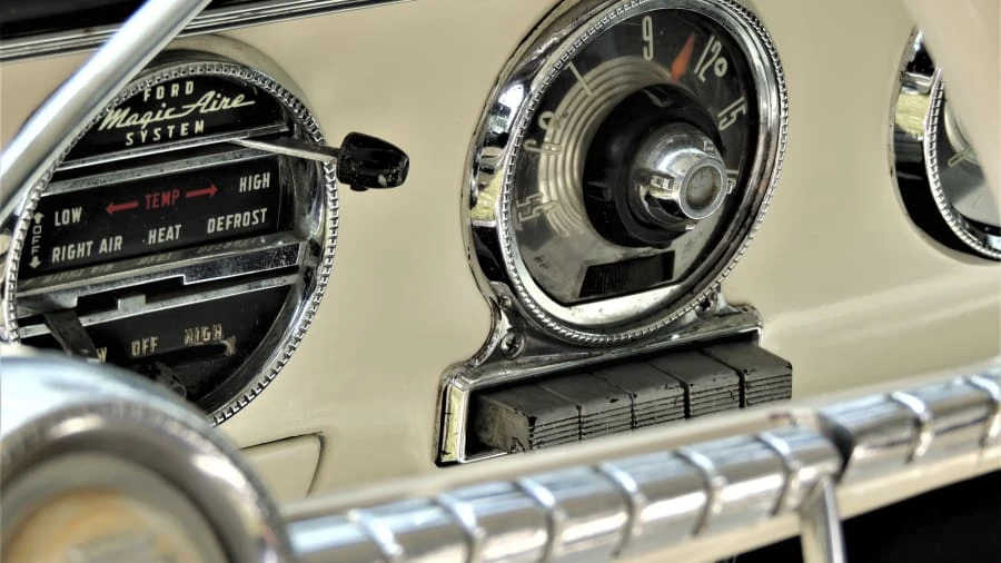 1955 Ford Crown Victoria - Image 18 of 27