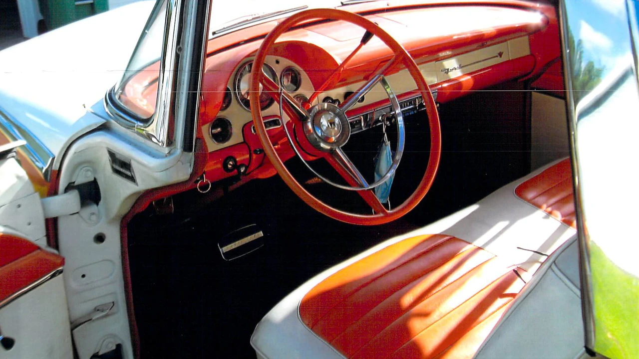 1955 Ford Crown Victoria - Image 4 of 7