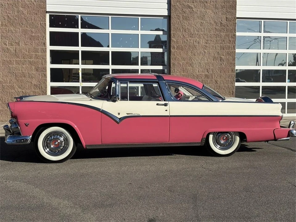 1955 Ford Fairlane 1st Gen - Image 17 of 31
