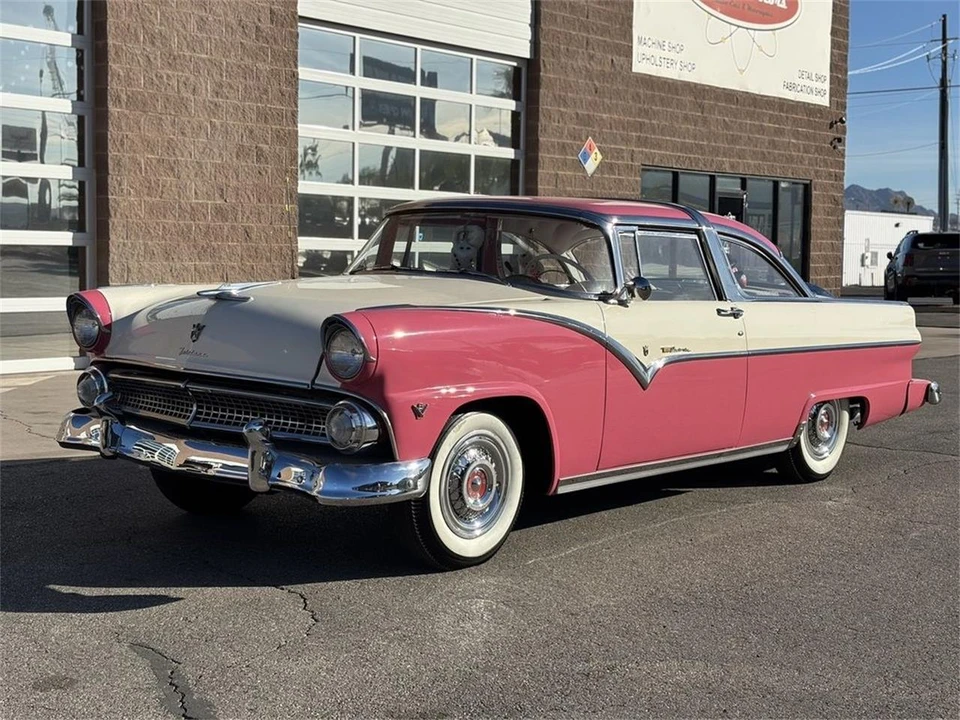 1955 Ford Fairlane 1st Gen - Image 19 of 31