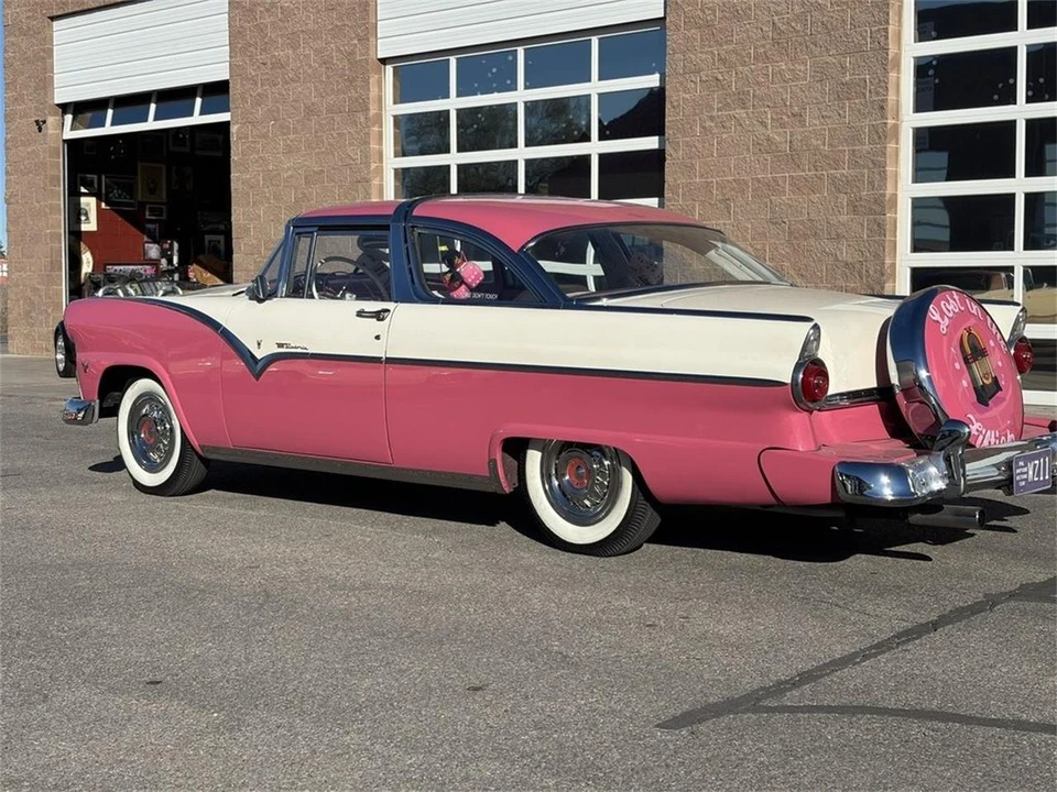 1955 Ford Fairlane 1st Gen - Image 15 of 31