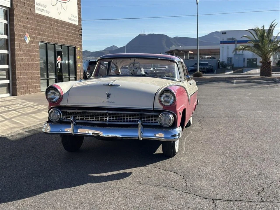 1955 Ford Fairlane 1st Gen - Image 3 of 31