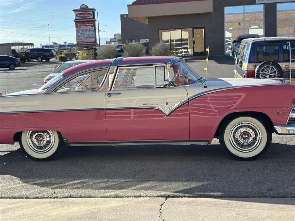 1955 Ford Fairlane 1st Gen - Image 8 of 31