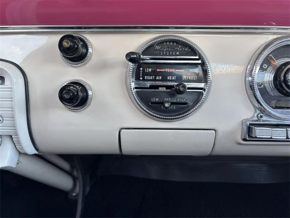 1955 Ford Fairlane 1st Gen - Image 22 of 31