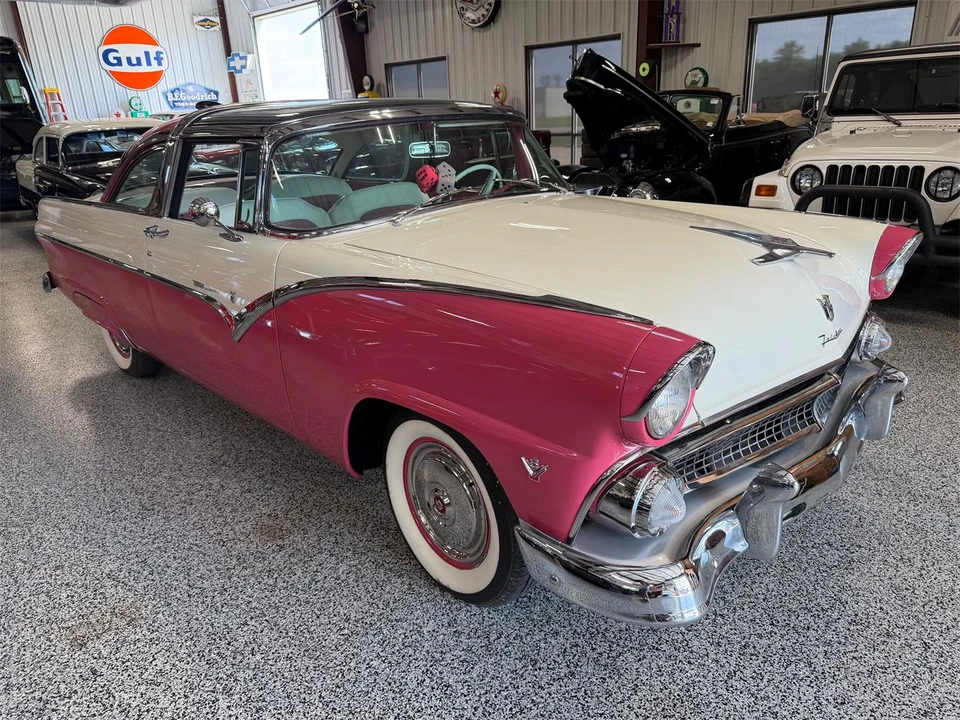 1955 Ford Crown Victoria - Image 2 of 31