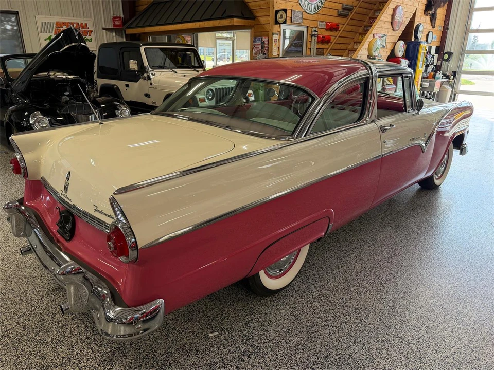 1955 Ford Crown Victoria - Image 5 of 31