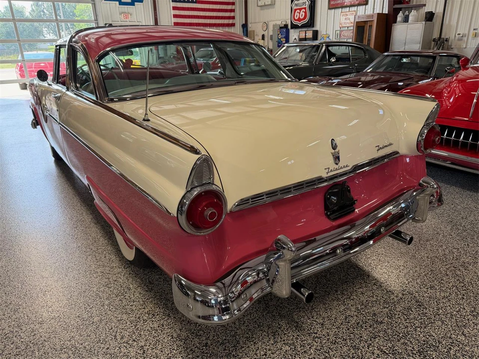 1955 Ford Crown Victoria - Image 8 of 31
