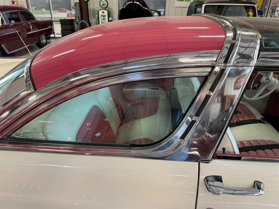 1955 Ford Crown Victoria - Image 22 of 31