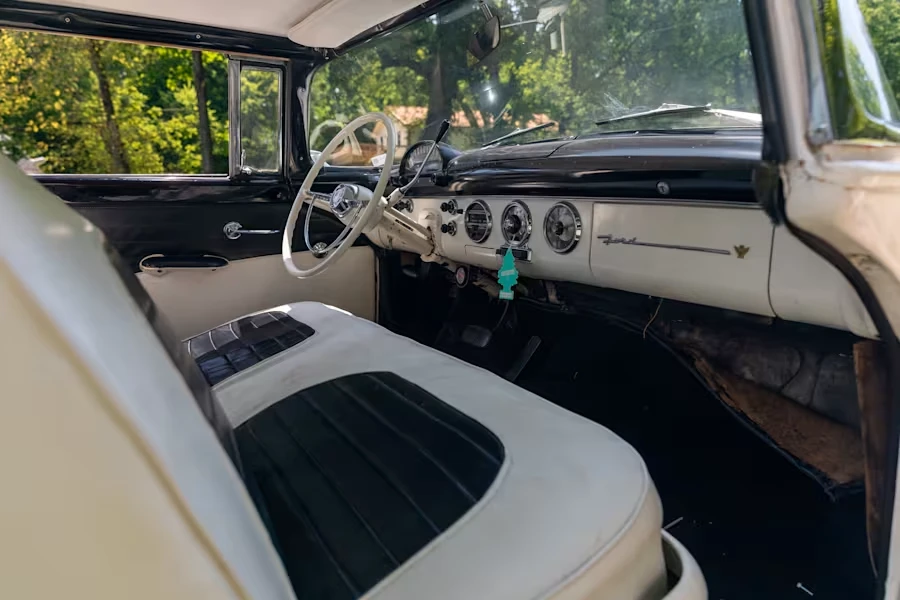 1955 Ford Crown Victoria - Image 17 of 29