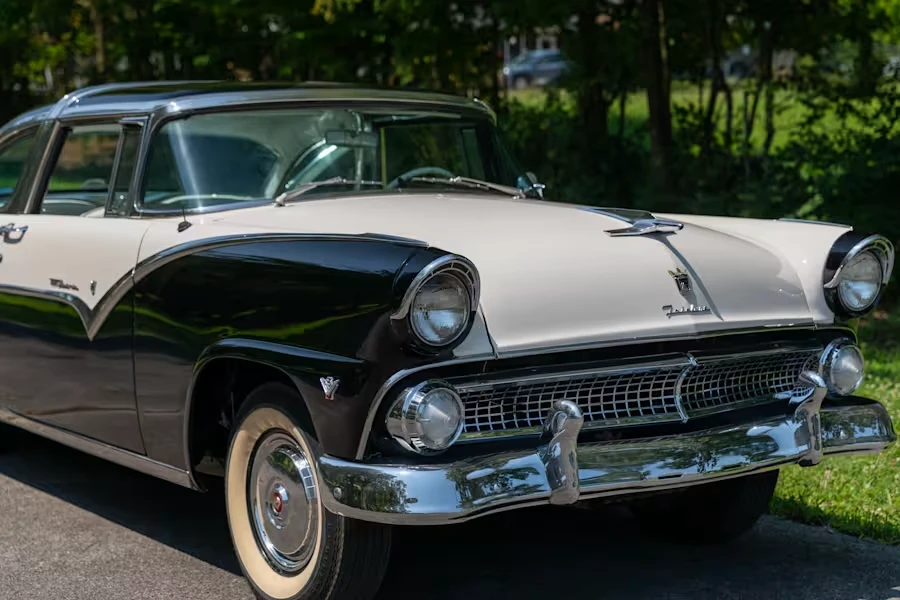 1955 Ford Crown Victoria - Image 11 of 29