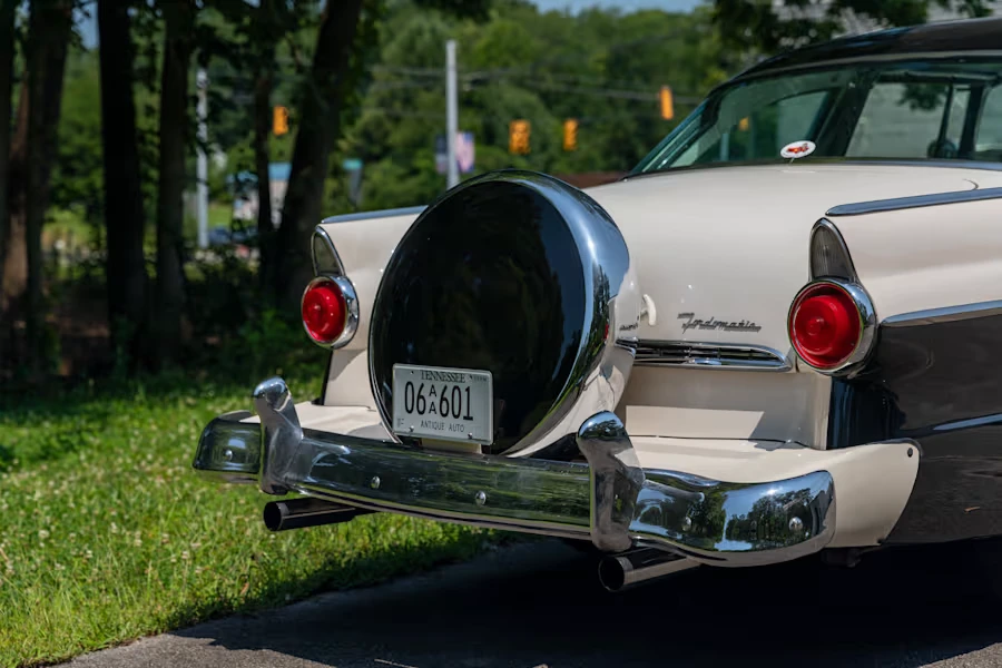 1955 Ford Crown Victoria - Image 9 of 29