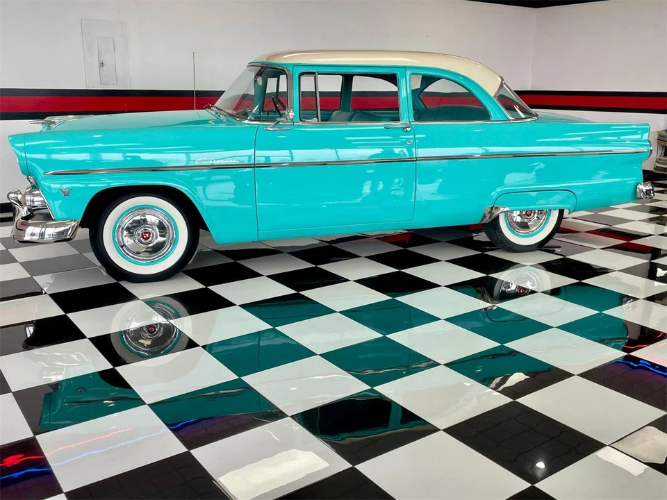 1955 Ford Customline - Image 13 of 31