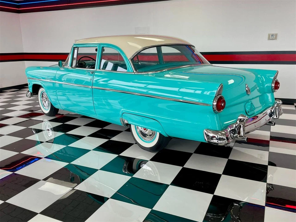 1955 Ford Customline - Image 2 of 31