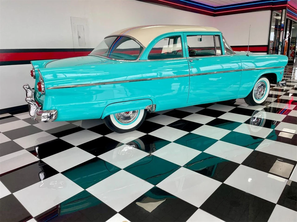 1955 Ford Customline - Image 15 of 31