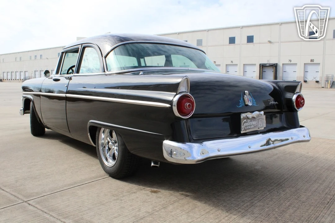 1955 Ford Customline - Image 8 of 12