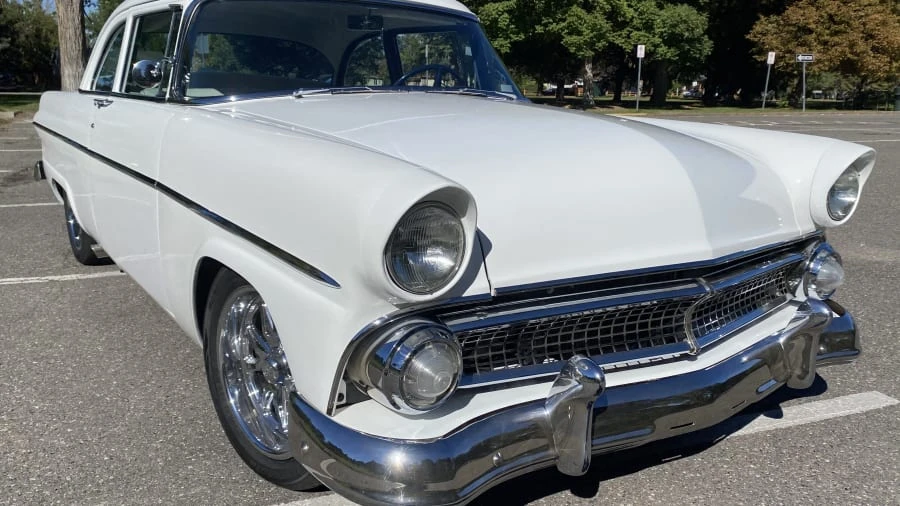 1955 Ford Customline - Image 7 of 8