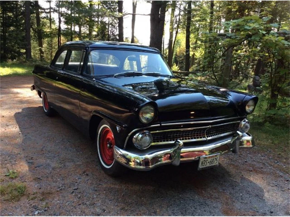 1955 Ford Customline - Image 9 of 10