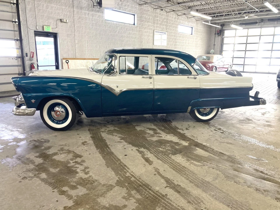 1955 Ford Customline - Image 11 of 31