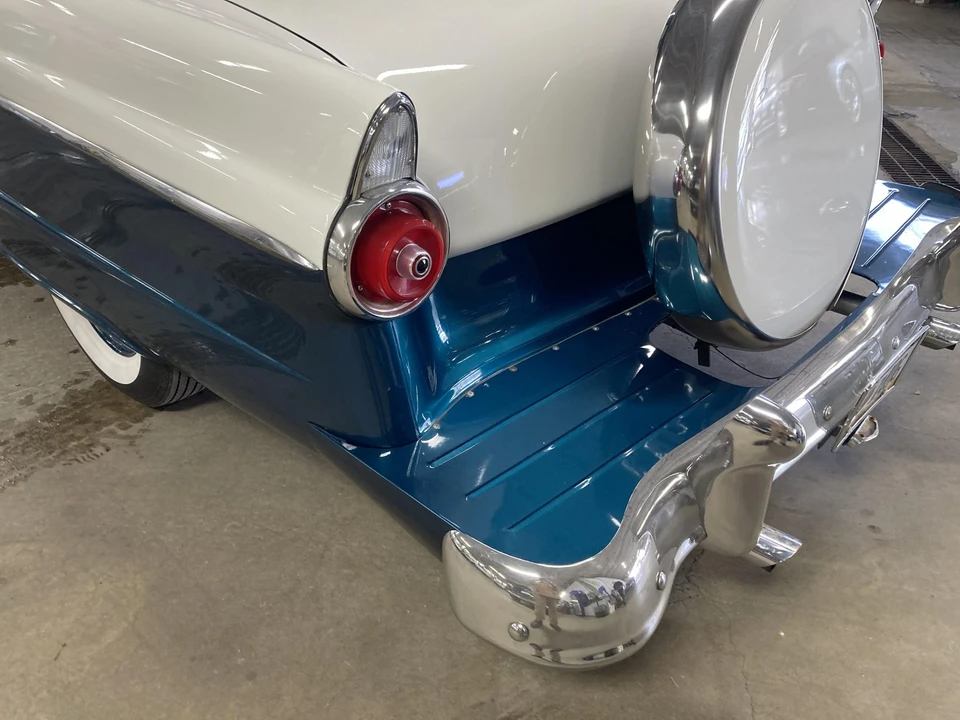 1955 Ford Customline - Image 25 of 31