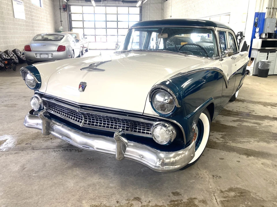 1955 Ford Customline - Image 3 of 31