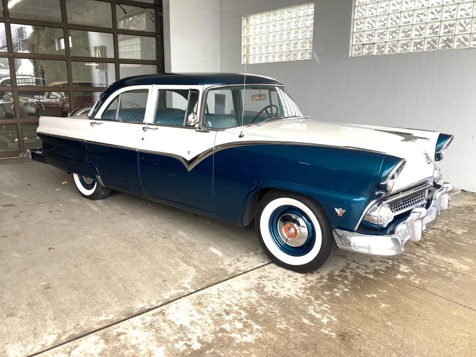 1955 Ford Customline - Image 14 of 31