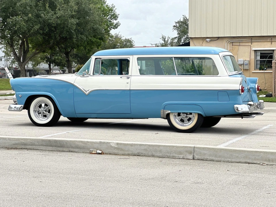 1955 Ford Customline - Image 13 of 31