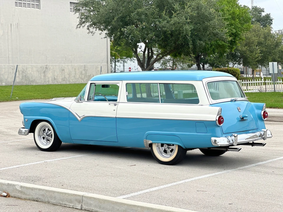 1955 Ford Customline - Image 17 of 31
